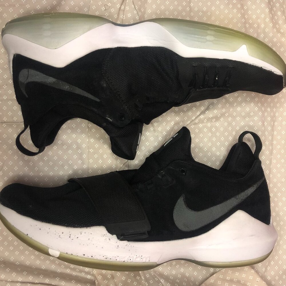 Nike Paul George 1 – Size 11.5